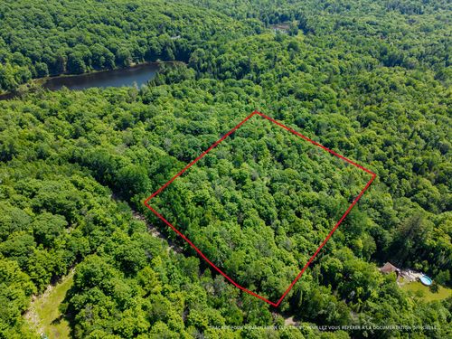 51 Ch Du Mica, Val des Monts, QC, J8N6B2 | Card Image