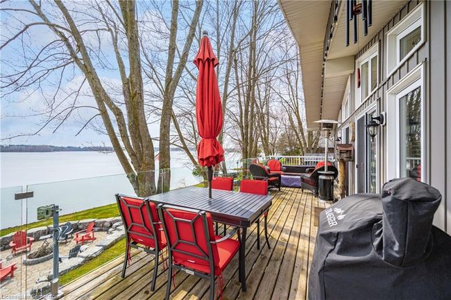 513 Five Road, House other with 2 bedrooms, 3 bathrooms and 7 parking in Mapleton ON | Image 32
