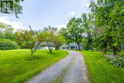 1622 Houseys Rapids Rd, House other with 3 bedrooms, 2 bathrooms and 13 parking in Gravenhurst ON | Image 3