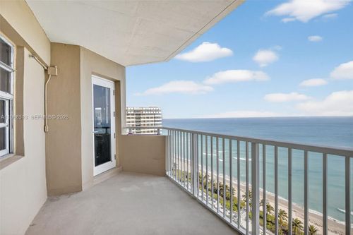 apt-21e-1980 S Ocean Dr, Hallandale Beach, FL, 33009-5938 | Card Image