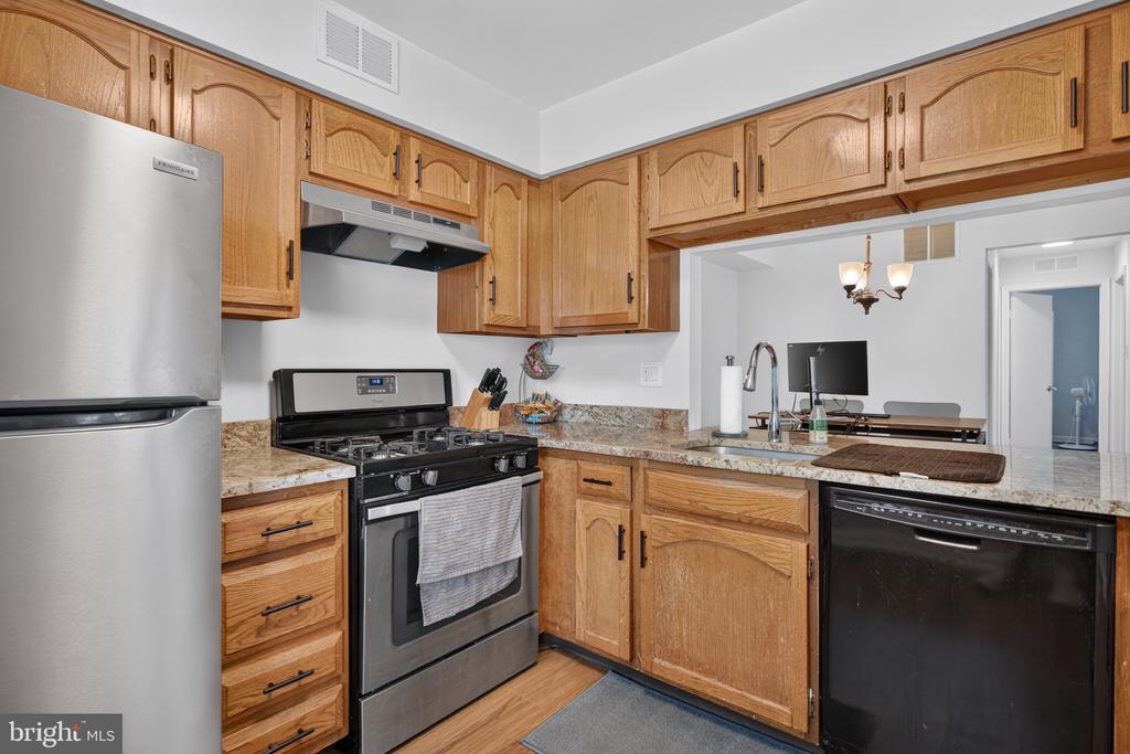 Residential in MOUNT LAUREL 4