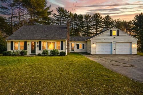 39 Mechanic St, Upton, MA, 01568-1579 | Card Image