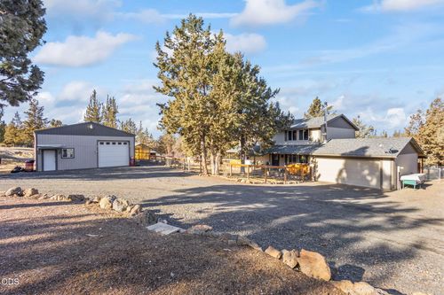 3199 Se Maphet Rd, Prineville, OR, 97754-8568 | Card Image