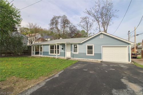 43 Washington St, East Palestine, OH, 44413-2575 | Card Image