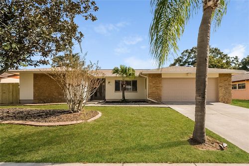 3103 Apricot St, Seffner, FL, 33584-6001 | Card Image