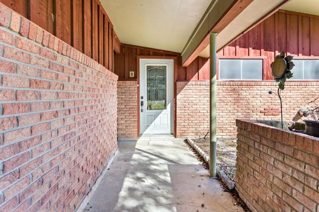 715 Highway 326 S, House other with 3 bedrooms, 2 bathrooms and null parking in Sour Lake TX | Image 27
