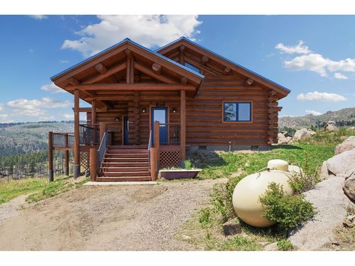 3086 Davis Ranch Rd, Bellvue, CO, 80512-6327 | Card Image