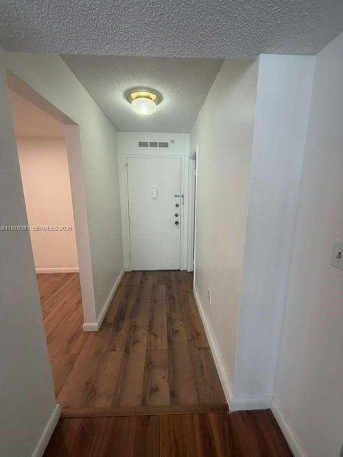 apt-410-2780 Ne 183rd St, Aventura, FL, 33160-2109 | Card Image