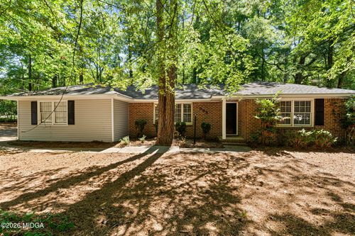 995 Roundtable Ln, Macon, GA, 31220-3508 | Card Image