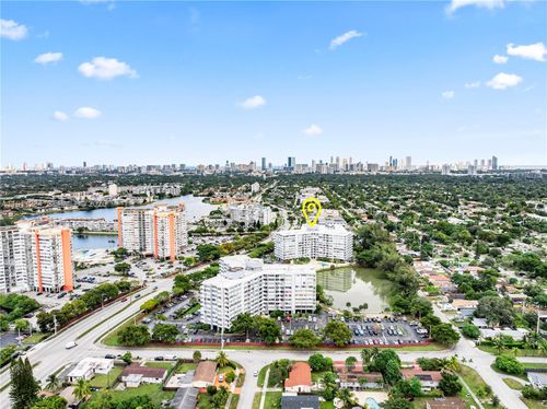 512e-1300 Ne Miami Gardens Dr, Miami, FL, 33179 | Card Image