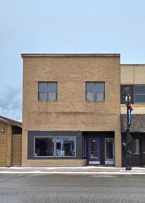 426 3rd St, International Falls, MN, 56649-2351 | Card Image