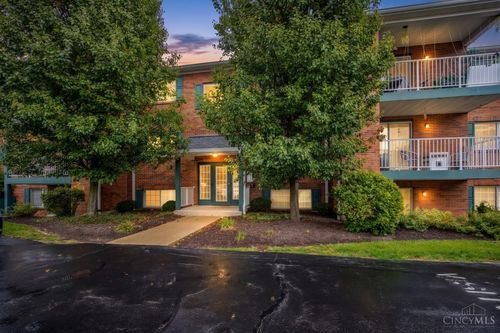 9610 Crosley Farm Dr, Cincinnati, OH, 45251 | Card Image