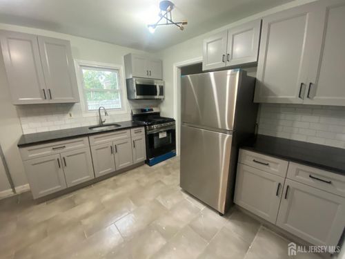 148 Jones Ave, New Brunswick, NJ, 08901-2841 | Card Image