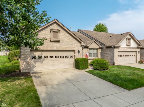 10484 Muir Ln, Fishers, IN, 46037-7952 | Card Image