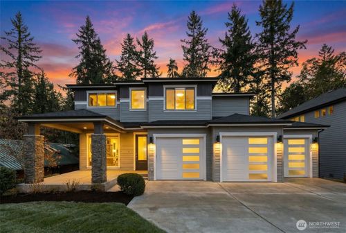 12055 Se May Creek Park Dr, Newcastle, WA, 98056-2677 | Card Image