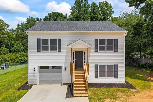 3850 Deaton Rd, Flowery Branch, GA, 30542-3031 | Card Image