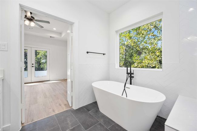 Primary Bath | Image 16