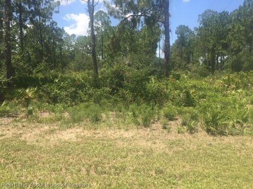 20 Riverdale Rd, Avon Park, FL, 33825-8640 | Card Image