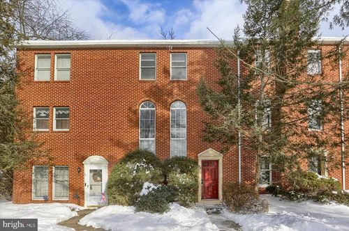 85 Fairfax Vlg, Harrisburg, PA, 17112-9555 | Card Image