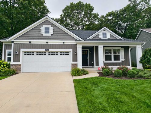 17518 Shinnecock Dr, Spring Lake, MI, 49456-9559 | Card Image