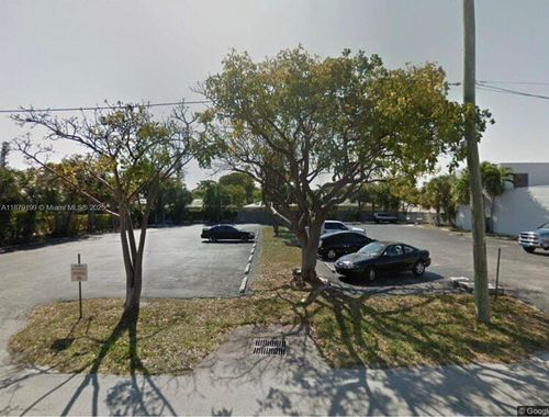 929 Ne 17th Way, Fort Lauderdale, FL, 33304-4474 | Card Image