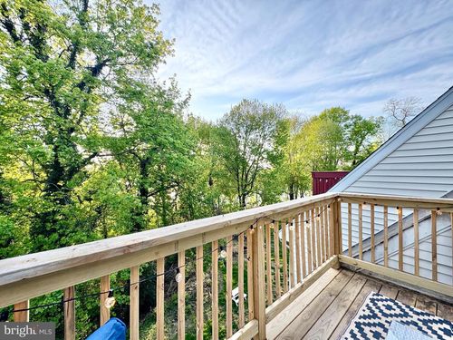 202 River Ct, Fieldsboro, NJ, 08505-1148 | Card Image