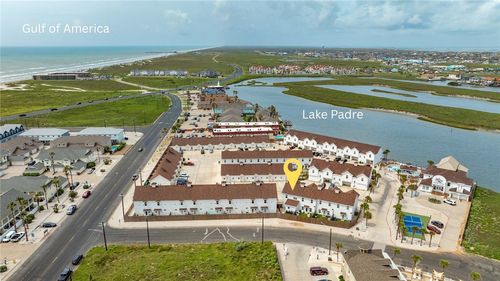 15102 Boca Grandi Dr, Corpus Christi, TX, 78418-1333 | Card Image