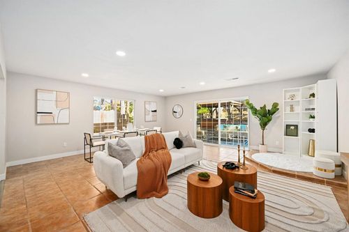 13133 Calle De Las Rosas, San Diego, CA, 92129-3065 | Card Image