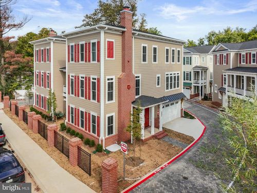 10631 Pickett Rd, FAIRFAX, VA, 22030 | Card Image