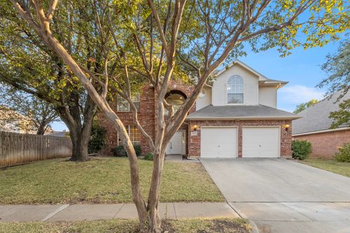5116 Glen Springs Trl, Fort Worth, TX, 76137-4173 | Card Image