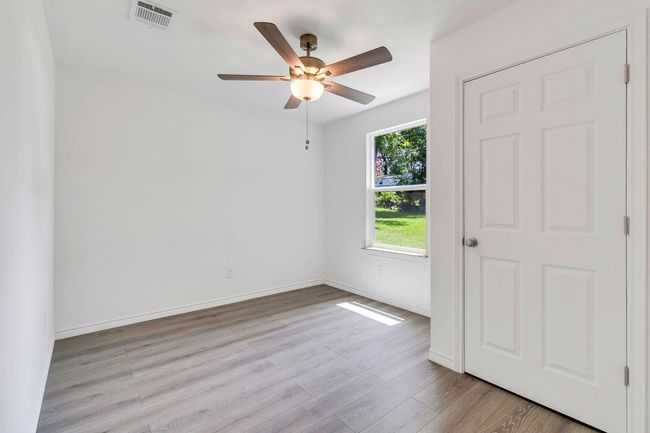 220 Tortuga Way, House other with 3 bedrooms, 2 bathrooms and null parking in Pointblank TX | Image 22