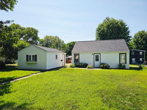 301 S 12th St, Montevideo, MN, 56265-2050 | Card Image