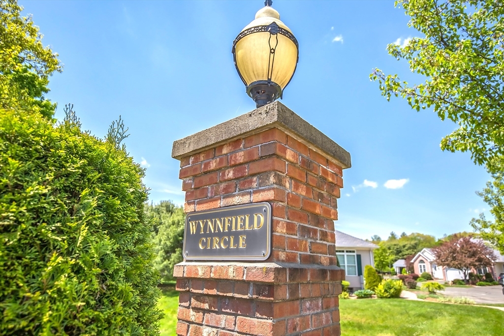 Wynnfield Cir, Southwick, MA 01077