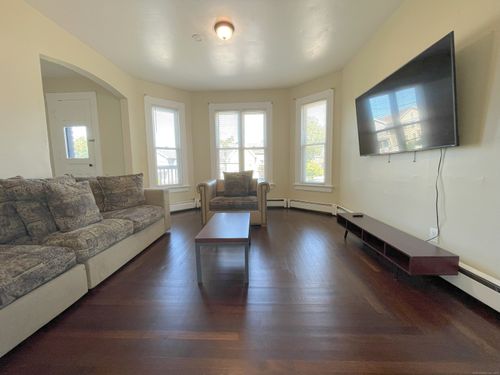 2-196 Blatchley Ave, New Haven, CT, 06513-3708 | Card Image