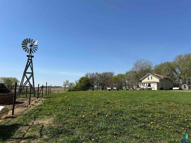 44415 Us Highway 18, House other with 3 bedrooms, 2 bathrooms and null parking in Freeman SD | Image 13