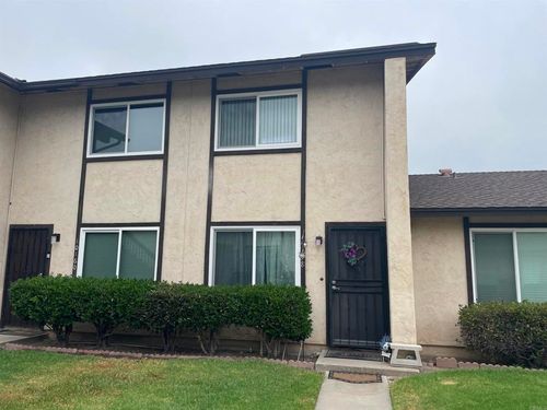 10158 Carefree Dr, Santee, CA, 92071-1813 | Card Image
