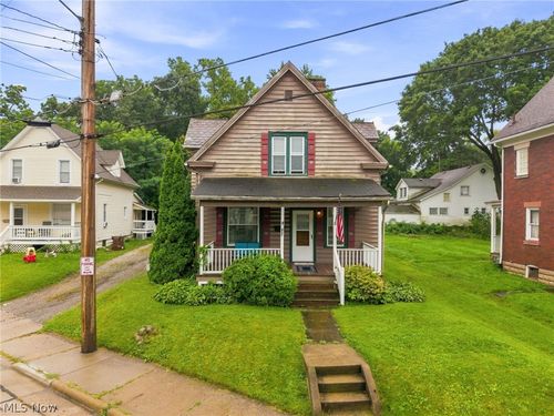 637 Franklin Ave, Salem, OH, 44460-3113 | Card Image