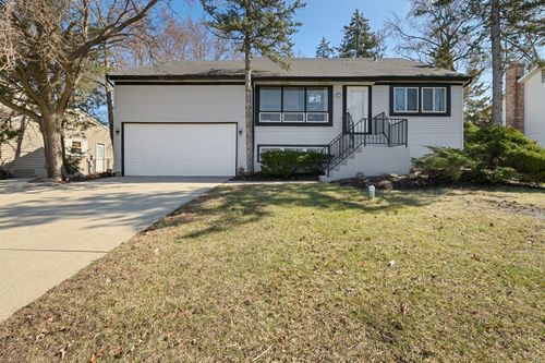 736 Clohesey Dr, Buffalo Grove, IL, 60089-1319 | Card Image