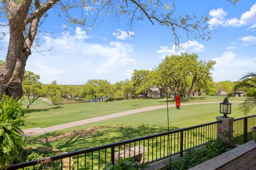 6 Links Ct, The Hills, TX, 78738-1551 | Card Image