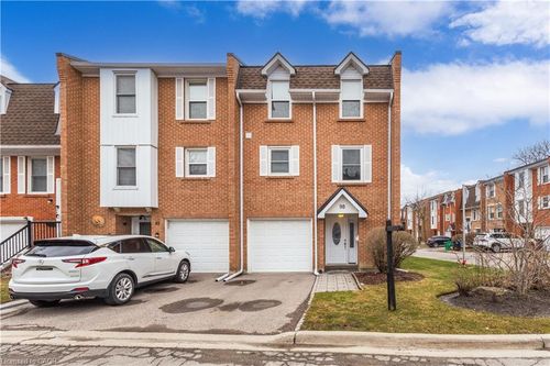98-333 Meadows Blvd, Mississauga, ON, L4Z1G9 | Card Image