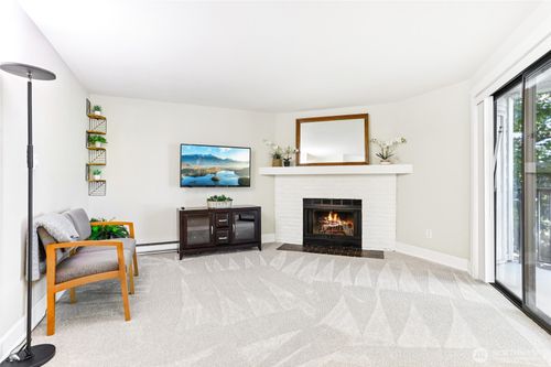 apt-a26-12505 Ne 116th St, Kirkland, WA, 98034-8442 | Card Image