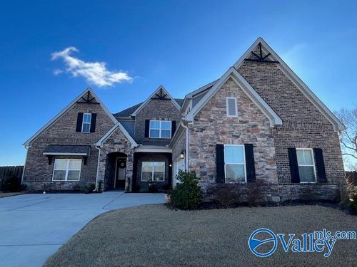 101 Willow Lake Cir Sw, Huntsville, AL, 35824-3236 | Card Image