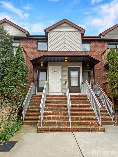 3910 Birchwood Ct, North Brunswick, NJ, 08902-3911 | Card Image