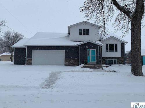 402 Cedar St, Nicollet, MN, 56074-2048 | Card Image