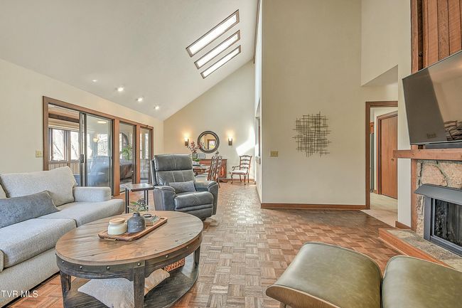 55 Grove Hill Rd, House other with 3 bedrooms, 4 bathrooms and null parking in Kingsport TN | Image 14