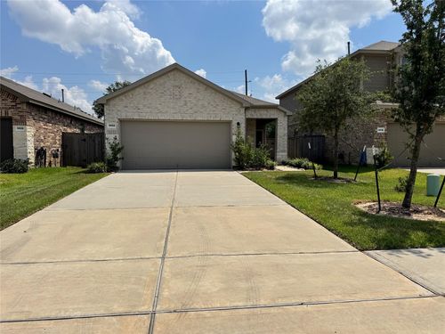 14522 Rustic Birch Dr, Conroe, TX, 77302-2315 | Card Image