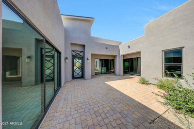 8567 E Black Mountain Road, House other with 5 bedrooms, 6 bathrooms and null parking in Scottsdale AZ | Image 2