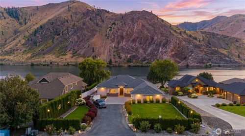 19 Chapman Ln, Orondo, WA, 98843-9812 | Card Image