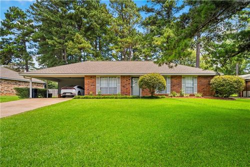 719 Fendler Pkwy, Pineville, LA, 71360-4702 | Card Image