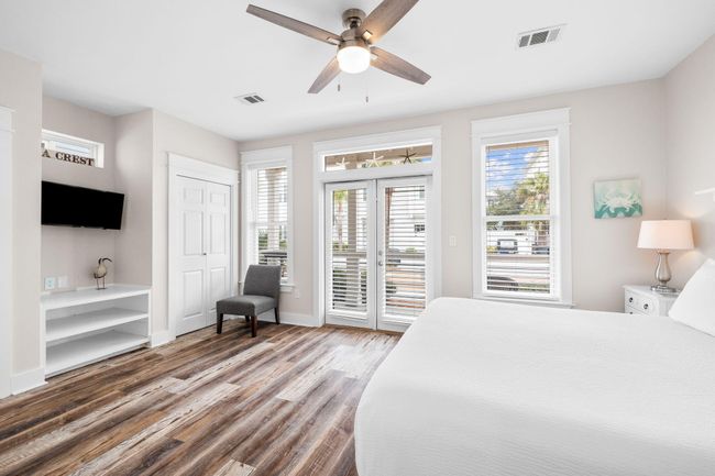 Guest Bedroom First Level | Image 26